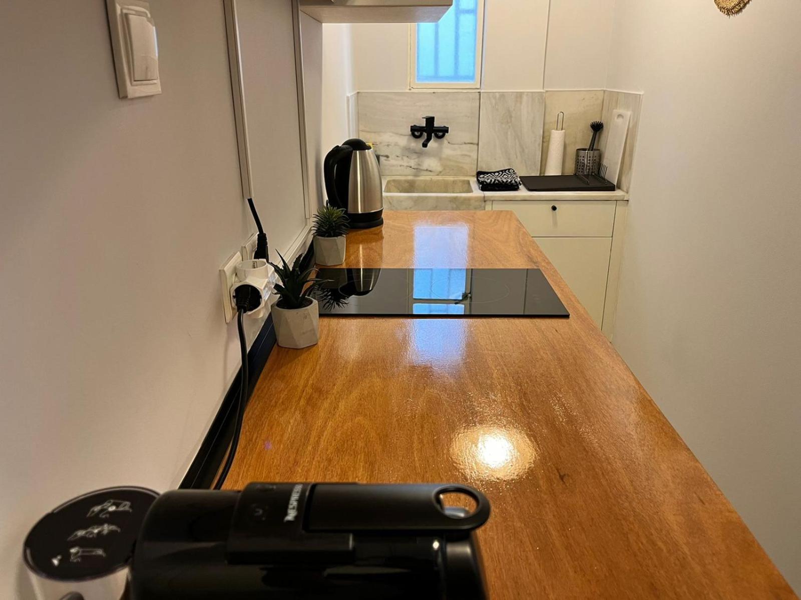 Exarcheia Urban Studio Apartment Athens Ngoại thất bức ảnh