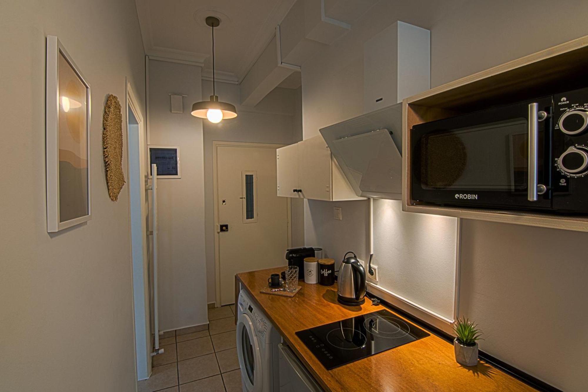 Exarcheia Urban Studio Apartment Athens Ngoại thất bức ảnh