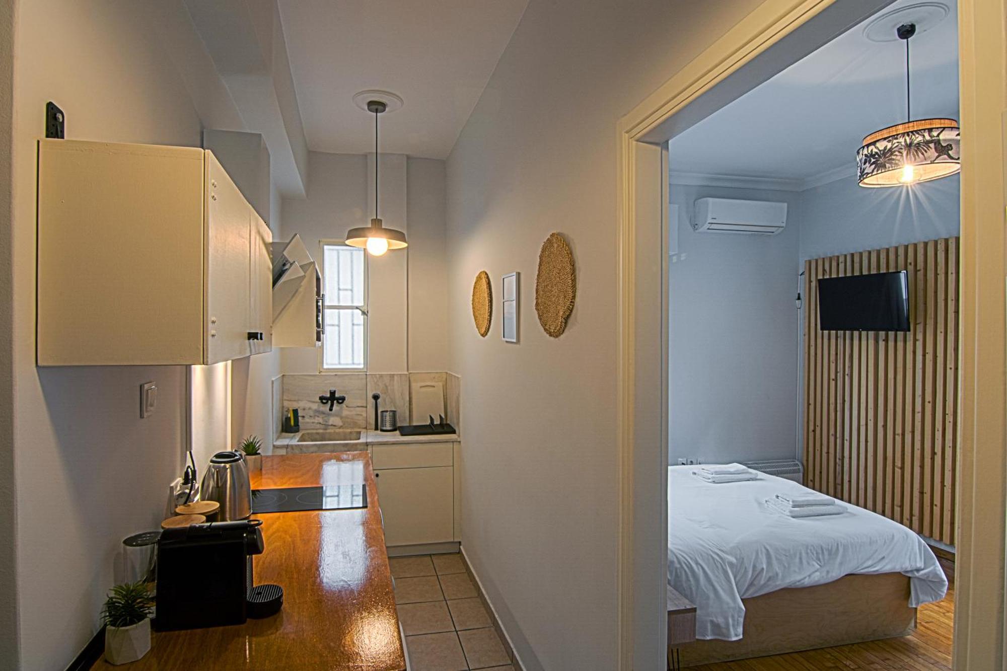 Exarcheia Urban Studio Apartment Athens Ngoại thất bức ảnh