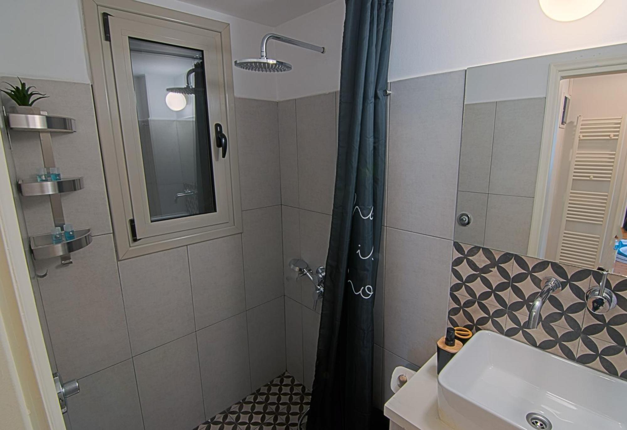 Exarcheia Urban Studio Apartment Athens Ngoại thất bức ảnh